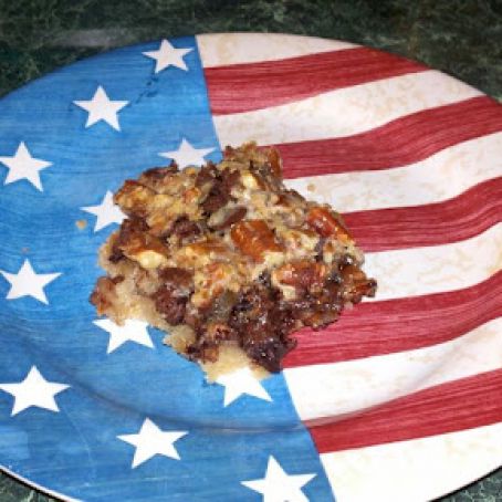 Chunky pecan pie bars