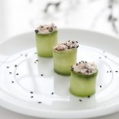 Cucumber rolls with goat cheese and sun dried tomatoes