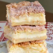 Easy Sopapilla Cheesecake Bars