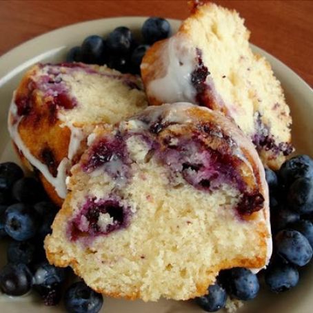 Blueberry Coffee Cake With Vanilla Glaze