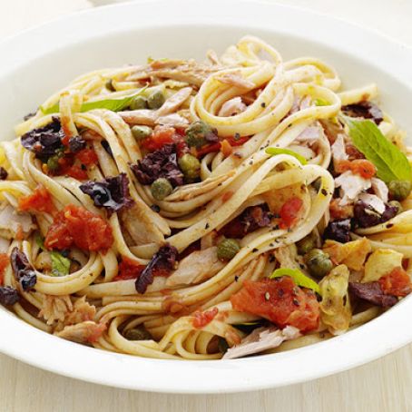 Linguine with Tuna Puttanesca