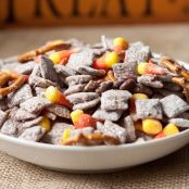 Halloween Muddy Buddy Mix