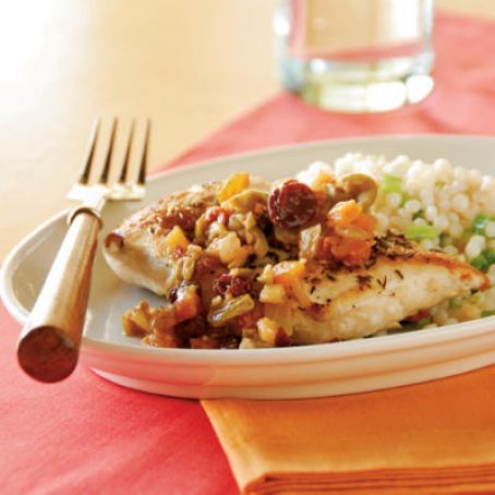 Moroccan Chicken with Fruit and Olive Topping