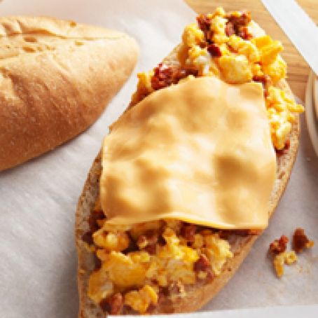 Breakfast (Egg & Chorizo Bolillo)