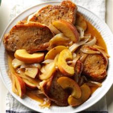 Skillet Pork Chops with Apples & Onion Recipe