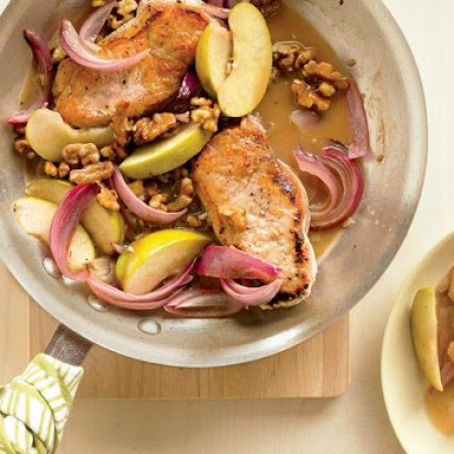 Pork Chops with Sauteed Apples & Onions