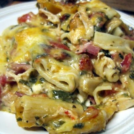 Baked Rigatoni w/Spinach, Turkey Bacon & Chicken