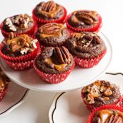 Turtle-Stuffed Brownie Bites