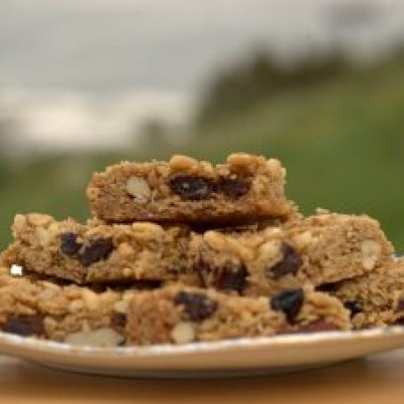 Oatmeal and cranberry breakfast bars (low FODMAP)