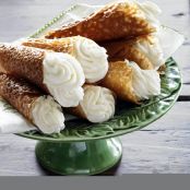 Magnolia Lace Trumpets*