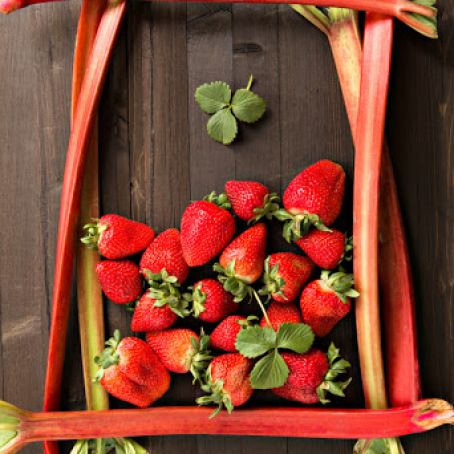 Strawberry Rhubarb Jam in 1 Minute