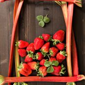 Strawberry Rhubarb Jam in 1 Minute