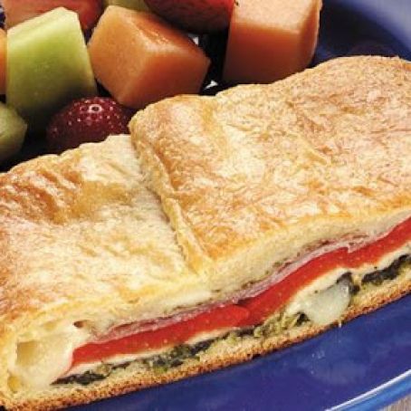 Spinach, Prosciutto and Roasted Pepper Calzone