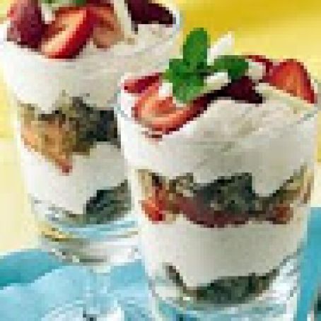 White Chocolate-Strawberry Yogurt Parfaits