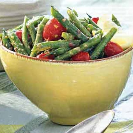 Green Bean and Grape Tomato Salad with Kalamata Vinaigrette