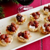 Baked Brie with Grapes in Phyllo Cups