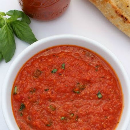 How to Make Homemade Tomato Sauce