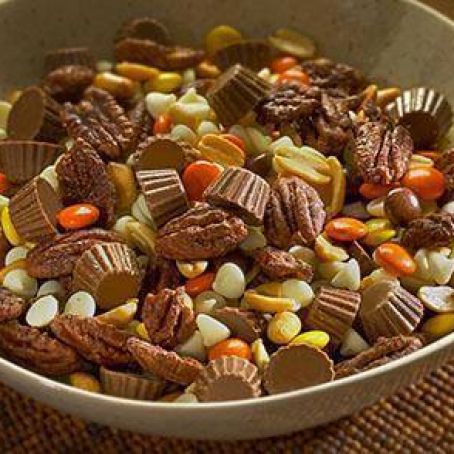 Chocolate Peanut Butter Snack Mix
