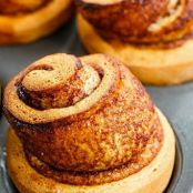 CINNAMON BUNS