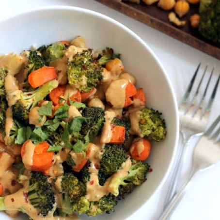 CHICKPEA BROCCOLI BUDDHA BOWL