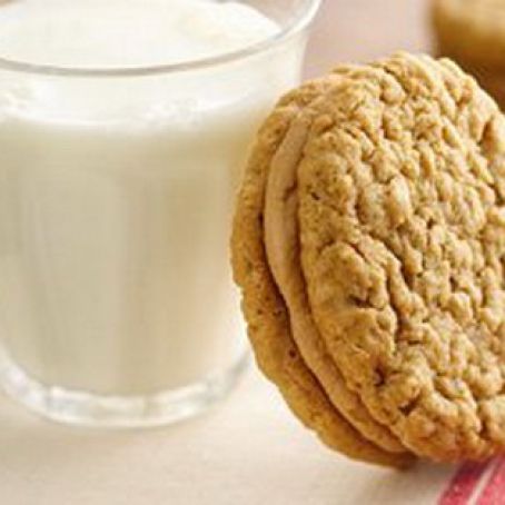 Memory Lane Oatmeal Peanut Butter Creme Sandwiches