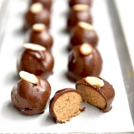 CHOCOLATE ALMOND BUTTER BALL (BELLA)