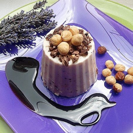 SEMIFRIO DE AVELLANAS Y CHOCOLATES