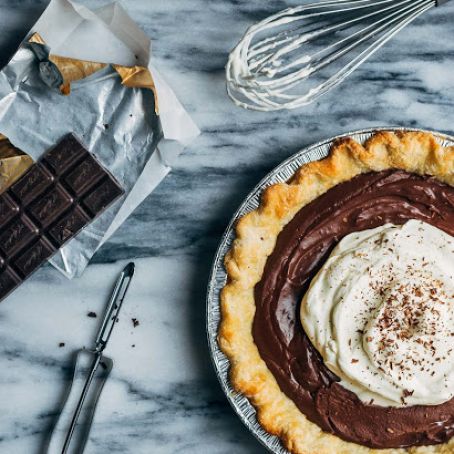 Bittersweet Chocolate Pudding Pie