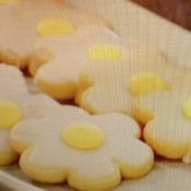 Daisy Shortbread Cookies (Barefoot)
