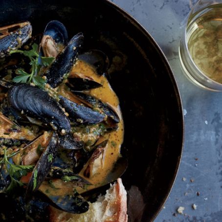 Mussels with Cava and Roasted Carrot Romesco