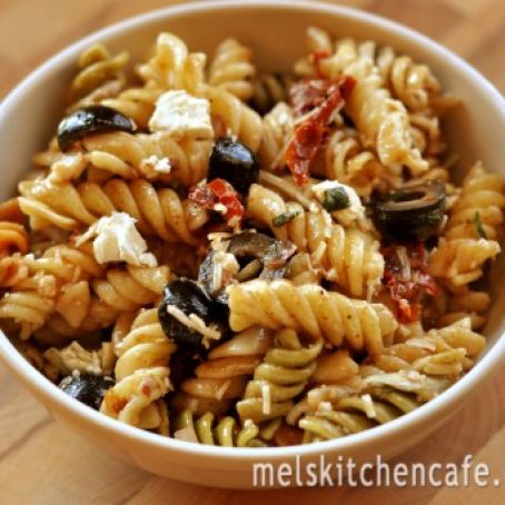 MEDITERRANEAN PASTA SALAD