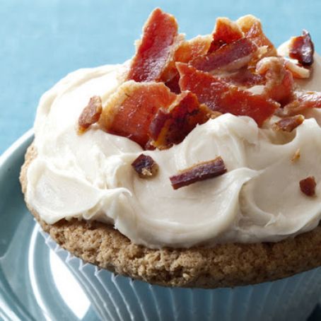 Maple French Toast and Bacon Cupcakes