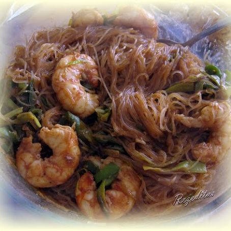 FIDEOS CON LANGOSTINOS