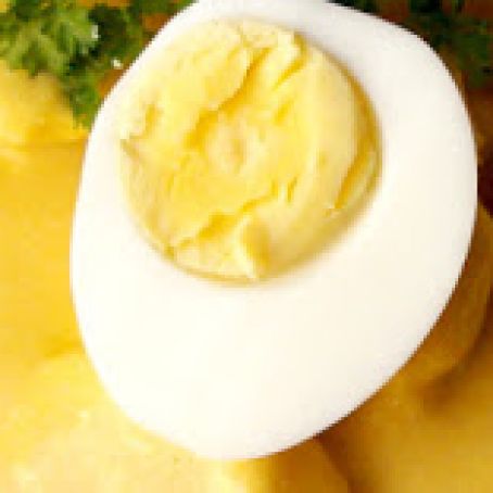 Papa a la Huancaína (Peruvian Potatoes in Spicy Cheese Sauce)