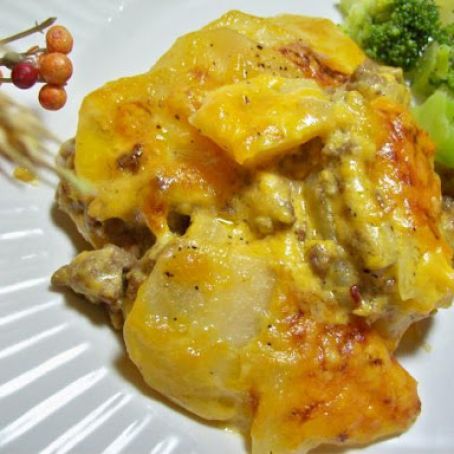 Scalloped Potato and Ground Beef Casserole