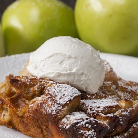 Apple Cinnamon French Toast Bake