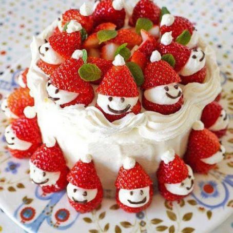 Strawberry Santa Cake Recipe - (4.3/5)