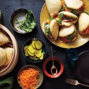 Cornmeal Bao w/Turkey & Black Pepper Sauce