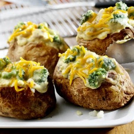 Chunky Chicken Broccoli Cheese Potato Topper