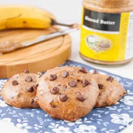 Flourless Almond Butter Banana Cookies