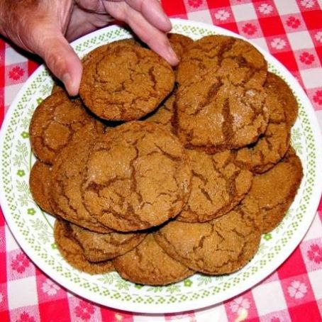 MOLASSES COOKIES