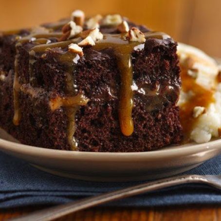 Chocolate Turtle Cake