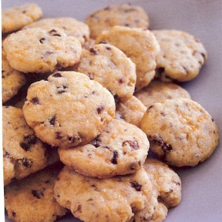 Pecan-Date Cheese Wafers