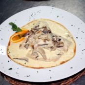 LENGUADO ASADO CON CREMA DE SETAS AL CAVA