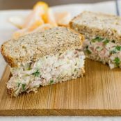 Crisp Tuna-Cabbage Salad