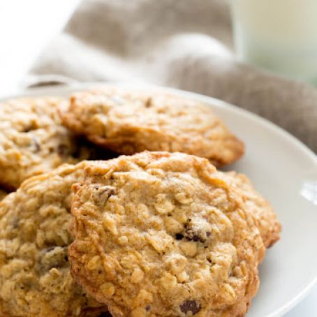 Thick and Chewy Gluten Free Oatmeal Cookies