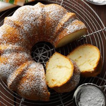 Pear Bundt Cake