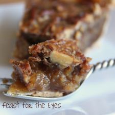 Old-Fashioned Pecan Pie 