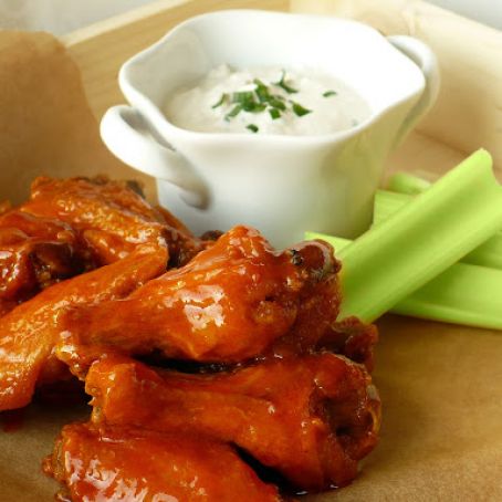 Buffalo Wings and Blue Cheese Dressing (Martha Stewart)