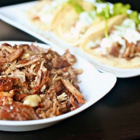 TACOS DE CARNITAS WITH SALSA VERDE